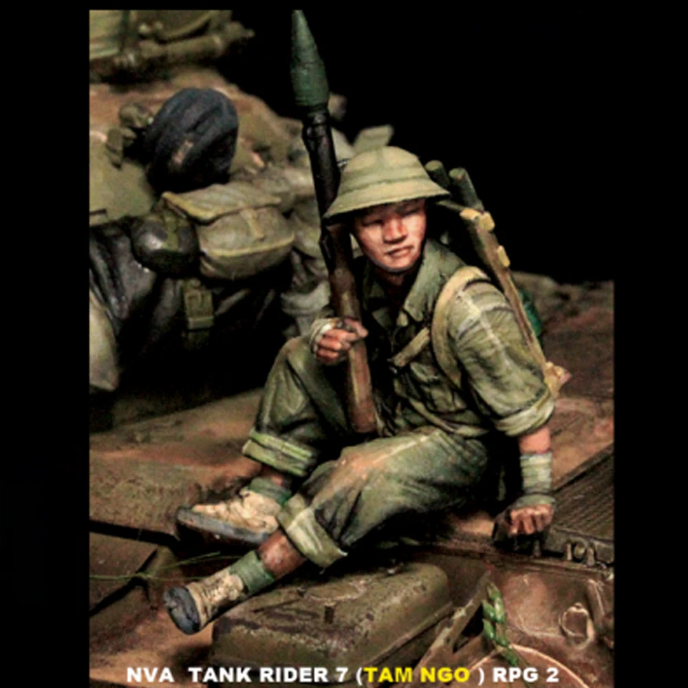 1/35 NVA Tank RIDER 7، RPD 2،  - مراجعة Model Kit Walmart وسعره