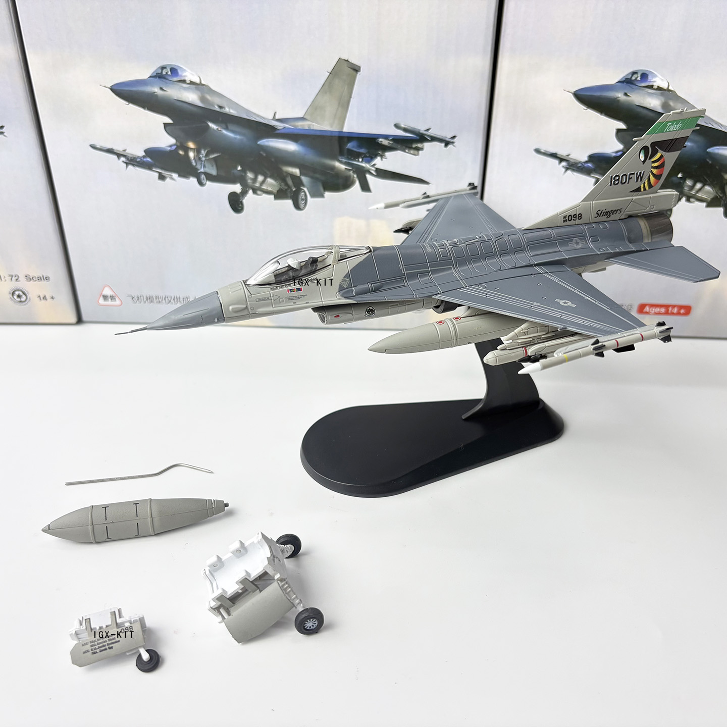 نموذج طائرة حربية F-16C من سلا - مراجعة Model Kit F16 وسعره