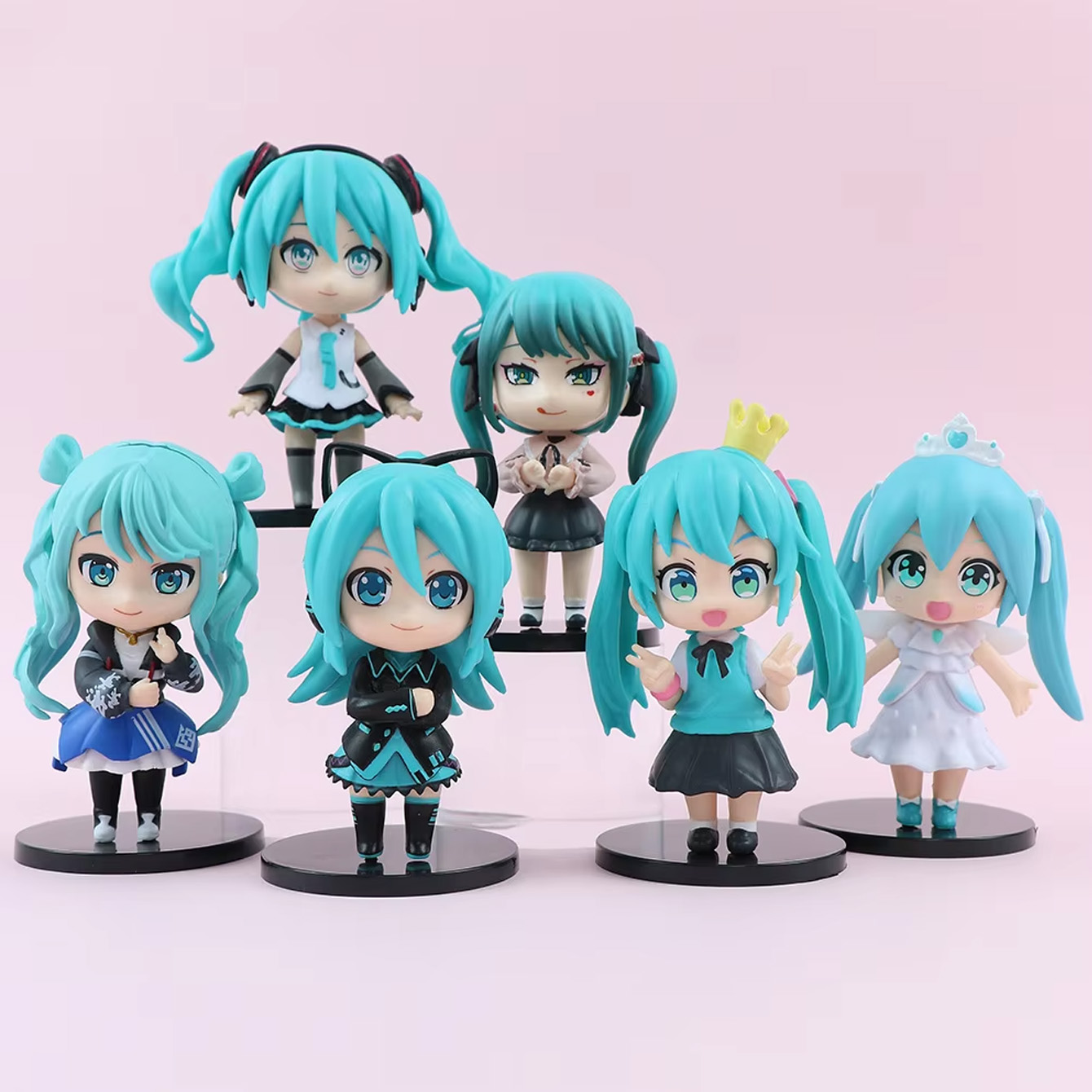 مجموعة شخصيات هاتسوني ميكو تشي - مراجعة Model Kit Hatsune Miku وسعره