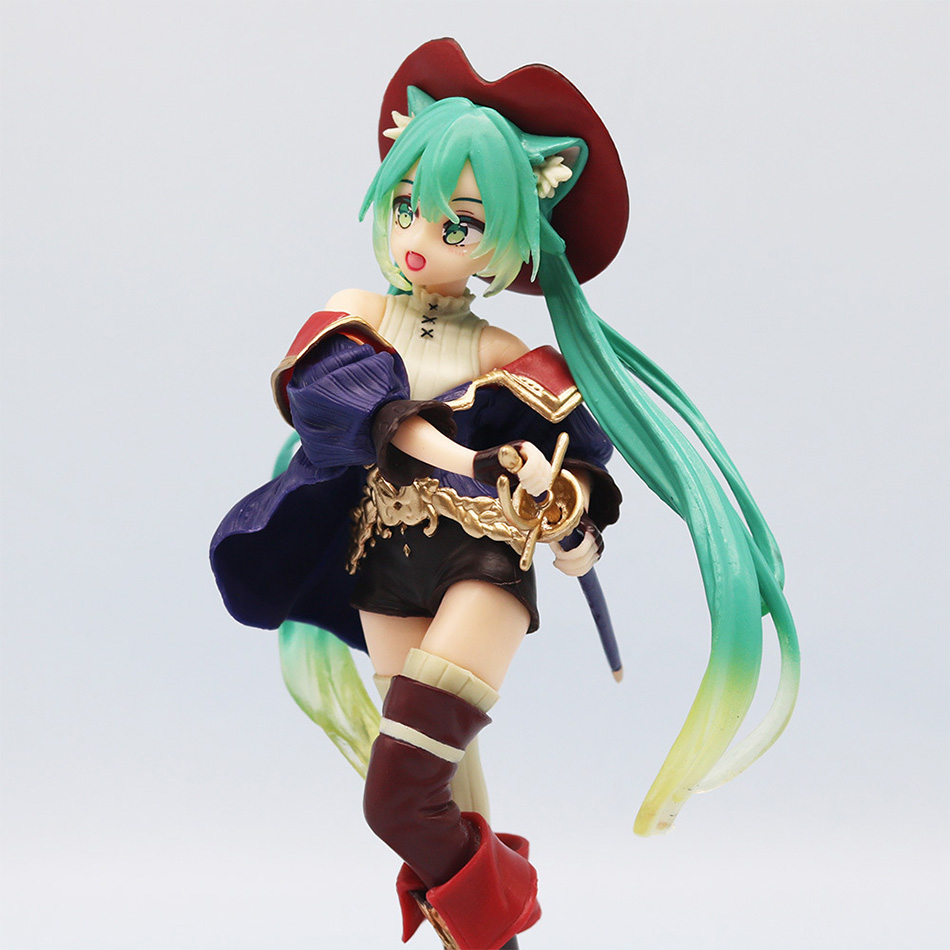 هاتسون ميكو سطح المكتب لطيف عم - مراجعة Model Kit Hatsune Miku وسعره