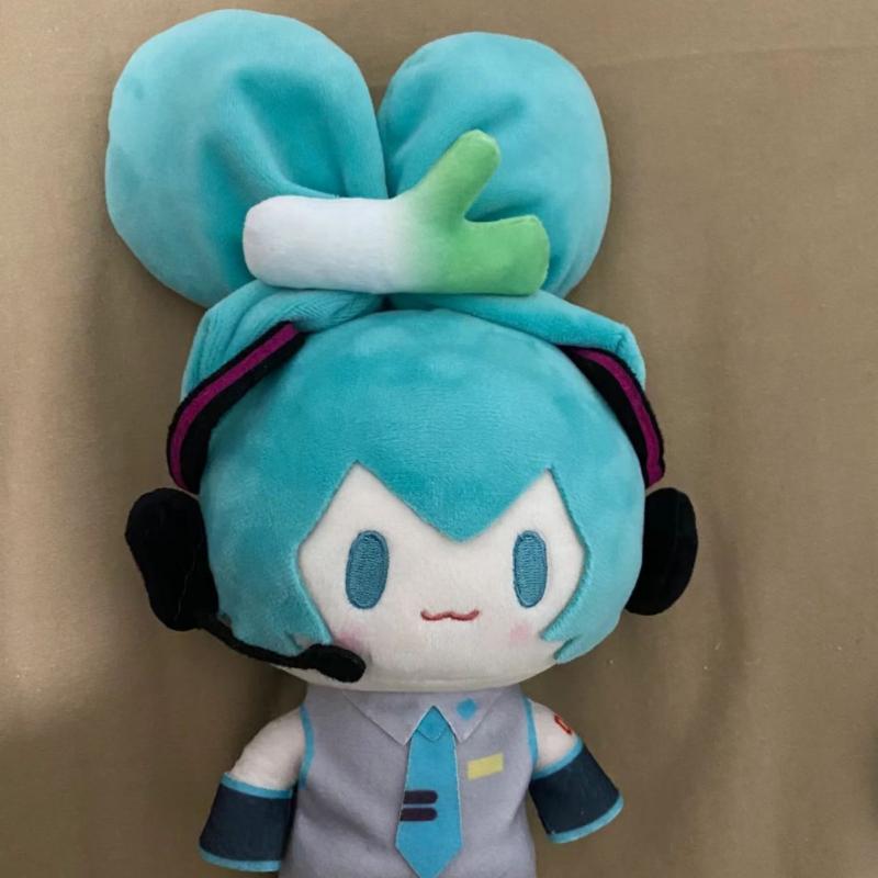 دمية أنمي هاتسوني ميكو بطول 15 - مراجعة Model Kit Hatsune Miku وسعره